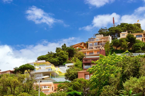 Villas en estilo resort español. Blanes, Cataluña — Foto de Stock