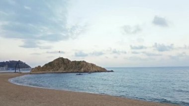 Sa Palomera kaya, resort Blanes İspanya plaj