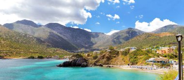 Beach Tatil Köyü Bali, Crete. Dağ doruklarına