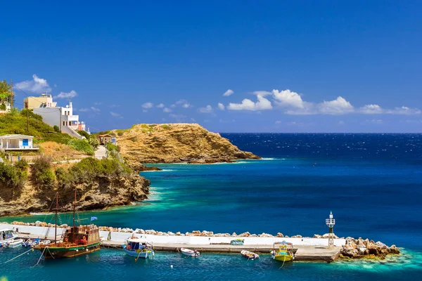 Harbour with boats and lighthouse in Bali, Crete — Stock Photo, Image