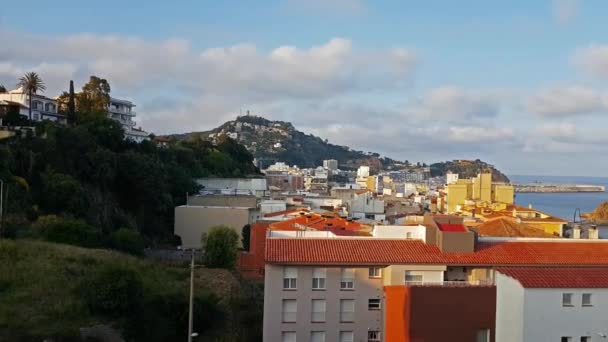 Arquitetura do resort de praia de verão Blanes, Espanha — Vídeo de Stock