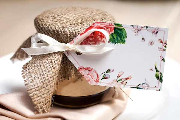 hediye reçel bir düğün parti masada