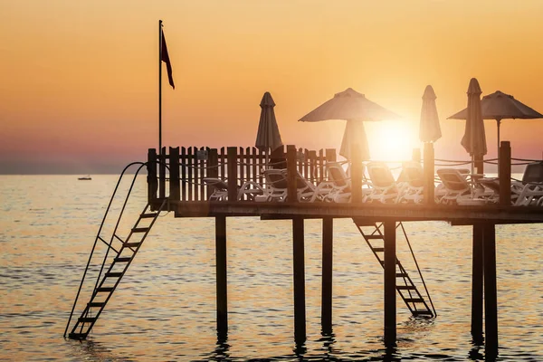 Muelle al atardecer impresionante —  Fotos de Stock