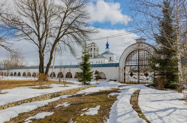 Nikolsky Manastırı 'nda kapı, Pereslavl-Zalessky, Yaroslavl bölgesi