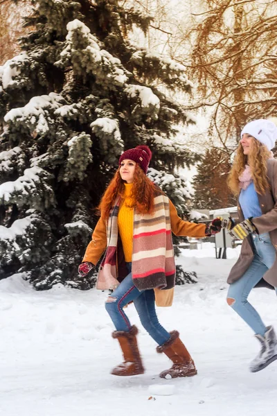 Two Curly Caucasian Stylish Girls Sisters Walking Running Snow Rejoice — Stock Photo, Image