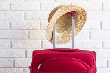 Seyahat önce Bagaj konsepti. Yurtdışında tatil hazırlıkları