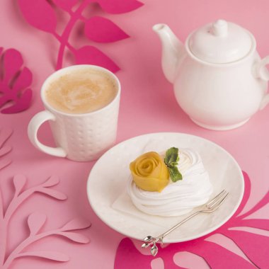 Beze den Hassas ışık düşük kalorili doğal tatlı - pavlo