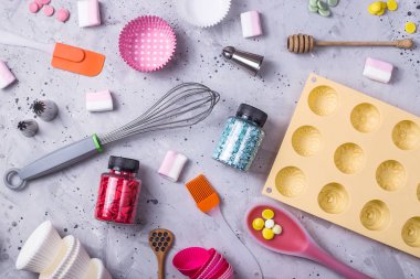 Profesyonel pasta şefi için mutfak gereçleri ve aletler