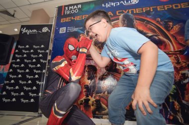 3 Mayıs 2018. Rostov-on-Don. Rusya. Premiere film - Avengers sonsuz savaş onuruna open olayı - süper kahramanlar parti-