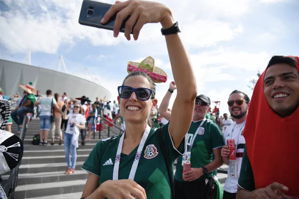 2018 ロシア ロストフ Fifa ワールド カップのメキシコ国民のフットボール チームのファン メキシコ人 — ストック写真