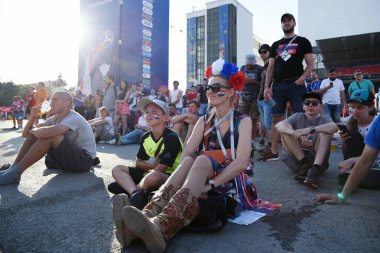 25 Haziran 2018. Rostov-on-Don. Rusya. Hırvat kız futbol fan Hırvatistan Dünya Kupası'nda milli takım destekler. Maçtan önce Sochi.