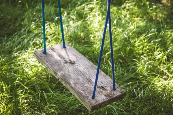 Ancienne Balançoire Bois Dans Jardin — Photo