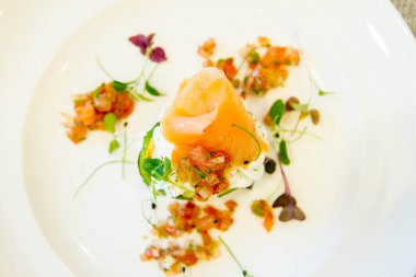 Somon, krem peynir ve kabak starter