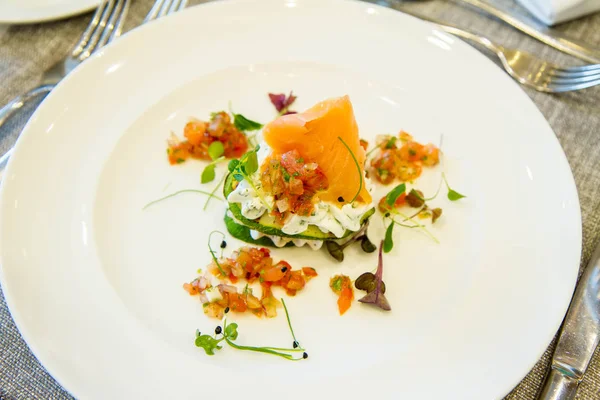 Somon, krem peynir ve kabak starter