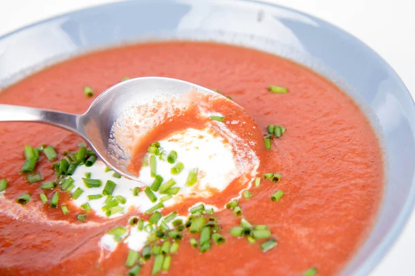 Sopa Crema Remolacha Decorada Con Yogur Cebollino Que Come Con —  Fotos de Stock