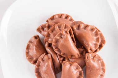 Pierogi - çikolata tadı peynir ile geleneksel Lehçe köfte denilen