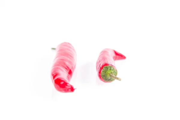 Świeże Papryki Chili Białym Tle — Zdjęcie stockowe