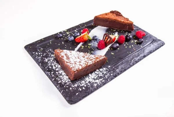 Brownie Decorated Powder Sugar Chocolate Some Berry Fruit — Stock Photo, Image