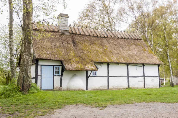 Klint デンマーク ヨーロッパの古い白い家 — ストック写真