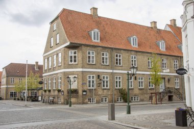 Christiansfeld, Danimarka - 9 Mayıs 2017: Street eski şehir Unesco Dünya Mirası patronaj 9 Mayıs 2017 Christianfeld, Danimarka'da sahiptir.