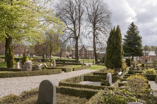 丹麦杰林 2017年5月9日 2017年5月9日在丹麦杰林举行的联合国教科文组织世界遗产赞助纪念碑区的墓地 — 图库照片