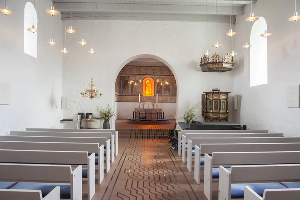 Jelling Dinamarca Mayo 2017 Interior Iglesia Blanca Zona Monumental Que — Foto de Stock