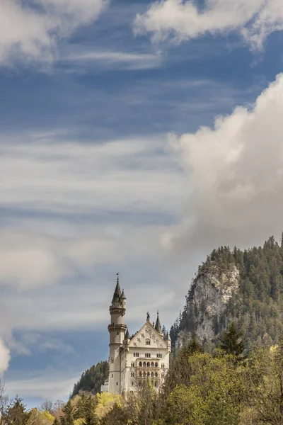 Castillo de Neuschwanstein - Suroeste de Baviera, Alemania . — Foto de Stock