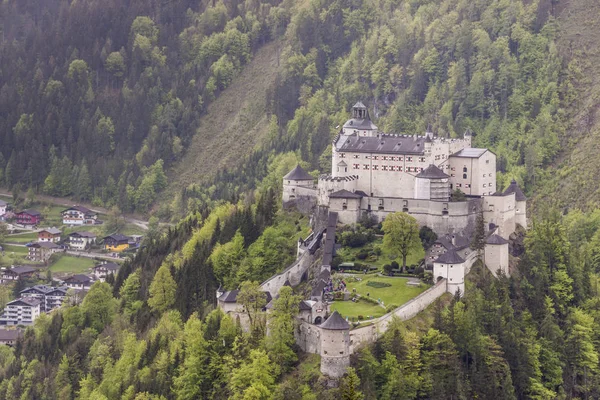 Hohenwerfen 城堡-奥地利 — 图库照片