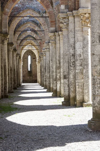 Ruina de la Abadía de San Galgano - Tose.net, Italia . — Foto de Stock