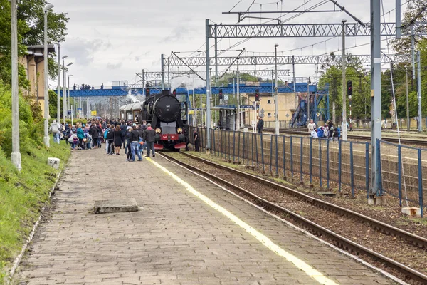Tipo de locomotora de vapor antigua - Ty42-107 en Kalety - Polonia . —  Fotos de Stock