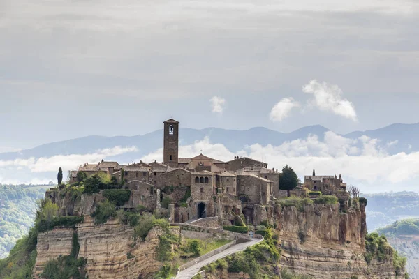 Вид на старе місто Багнорегіо - Тоскана (Італія). — стокове фото