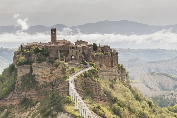 Uitzicht op de oude stad van Bagnoregio - Toscane, Italië — Stockfoto