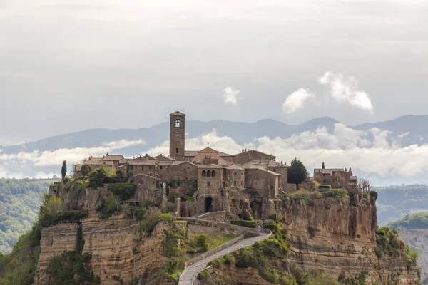 Uitzicht op de oude stad van Bagnoregio - Toscane, Italië — Stockfoto