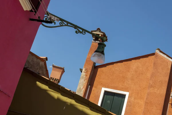 Colorful houses on Burano — Stock Photo, Image