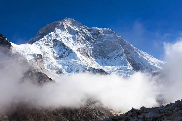 Mount Makalu Met Wolken Nepal Himalaya Bergen Barun Vallei — Stockfoto