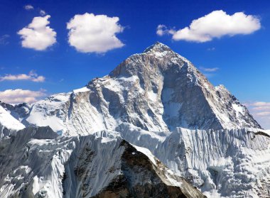 Kongma La geçidi - Everest Merkez kampına, üç geçer Dağı Makalu (8463 m) görünümünden trek, herhangi bir zamanda alan, Sagarmatha Milli Parkı, Khumbu Vadisi, Nepal Himalayalar dağlar