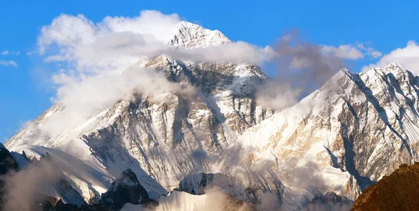Vista Panorâmica Noturna Monte Everest Lhotse Com Belas Nuvens Topo — Fotografia de Stock