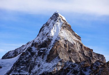 Mount Cholo veya Çola, Gokyo Vadisi, Sagarmatha Milli Parkı, Khumbu Vadisi, Nepal Himalayalar Dağları güzel Dağı