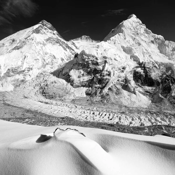 Utsikt Över Mount Everest Lhotse Och Nuptse Från Pumo Basläger — Stockfoto