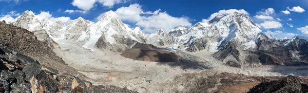 Vista Panoramica Dell Everest Pumori Kala Patthar Nuptse Con Belle — Foto Stock