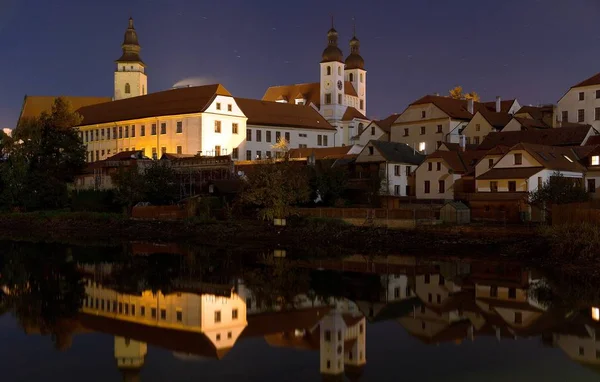 Vista Notturna Telc Teltsch Città Rispecchiando Stagno Repubblica Ceca Patrimonio — Foto Stock