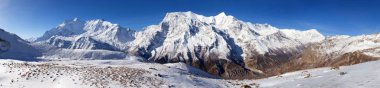 Panoramik Annapurna 2 II, 3 III, 4 IV, Ganggapurna ve Khangsar Kang buz Gölü, Thorung La geçidi, yuvarlak Annapurna devre trekking iz, Nepal Himalayalar dağlar yol