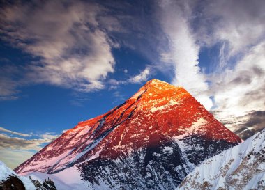 Renkli Gokyo Ri, Everest Dağı görünümünü akşam Khumbu Vadisi, Solukhumbu, Sagarmatha Milli Parkı, Nepal Himalayalar dağlar