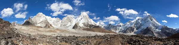 Panoramic View Everest Pumori Kala Patthar Nuptse Beautiful Clouds Sky — Stock Photo, Image