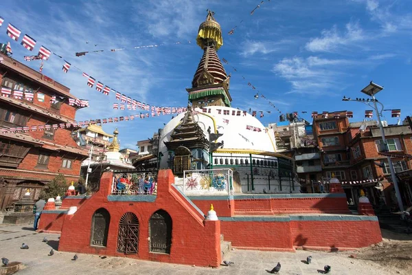 Kathesimbhu 仏舎利塔 それは仏教のストゥーパの古い町のカトマンズ市 ネパールに位置しています — ストック写真
