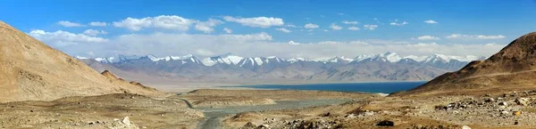 Karakul Gölü Tacikistan Pamir Aralığında Pamir Otoyol M41 Uluslararası Karayolu — Stok fotoğraf