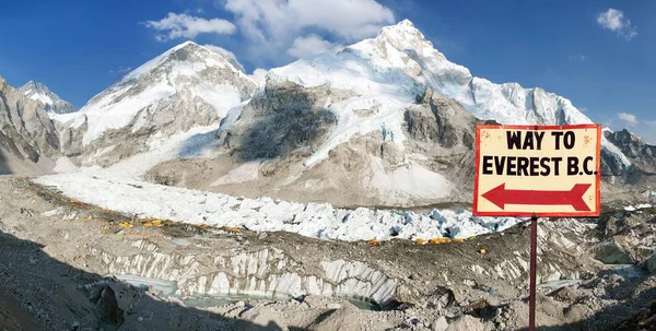 Maneira Signpost Para Montar Everest Monte Everest Lhotse Nuptse Acampamento — Fotografia de Stock