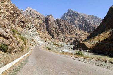 Panj nehir ve Pamir Dağları, Panj parçasıdır üst ceyhun Nehri, Panoramic profil Tacikistan ve Afganistan sınır, Gorno-badakhshan bölge, dünyanın Pamir otoyol çatısı