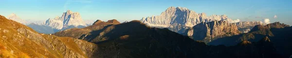 Kvällen Panoramautsikt Över Berget Civetta Och Mount Pelmo Sydtyrolen Dolomiterna — Stockfoto