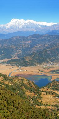 Annapurna dağının panoramik manzarası, himalaya sıradağları, Pokhara ve Phewa gölü, Pokhara vadisi, Nepal Himalayalar dağları